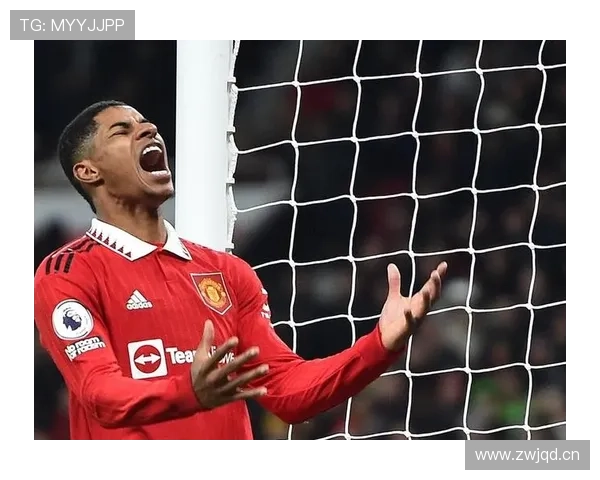 曼联转会策略潜在失误已显现,对球队赛季竞争力形成制约 曼联转会策略潜在失误已显现,对球队赛季竞争力形成制约