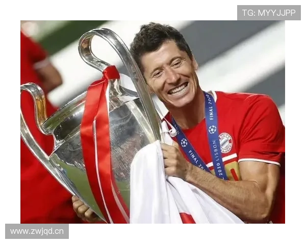 莱万与本泽马金球含金量及关键战表现对比 莱万与本泽马金球含金量及关键战表现对比