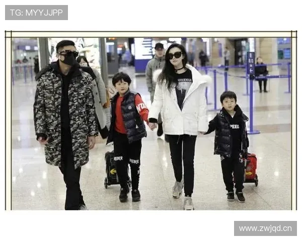 托尼娅那副冰场“坏女孩”架势，私底下居然爱买奢侈包？这差距太大了吧！