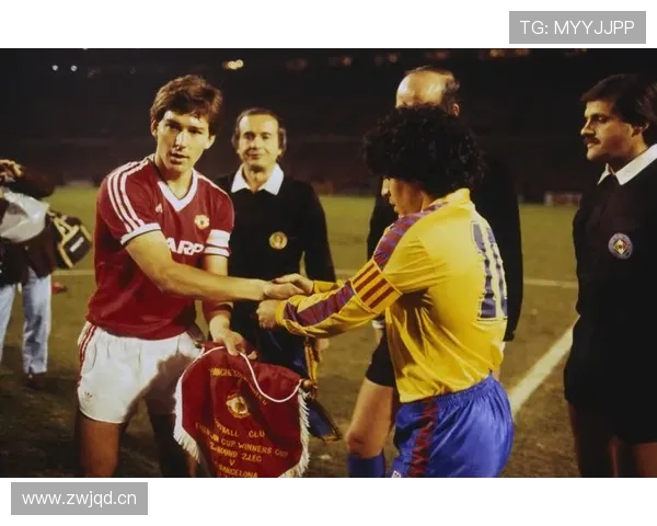 阿什利·科尔与布莱恩·罗布森防守策略分化在英超形成体系驱动趋势