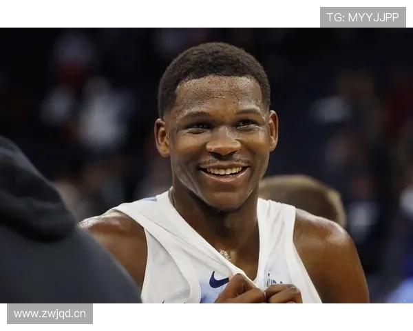 爱德华兹突破核心地位提升，关键时刻得分贡献显著拉开队内差距